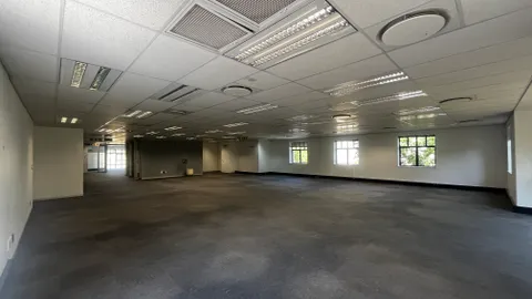 Building 6 -Portion First Floor Inanda Greens, Wierda Valley, To Let Office (25)